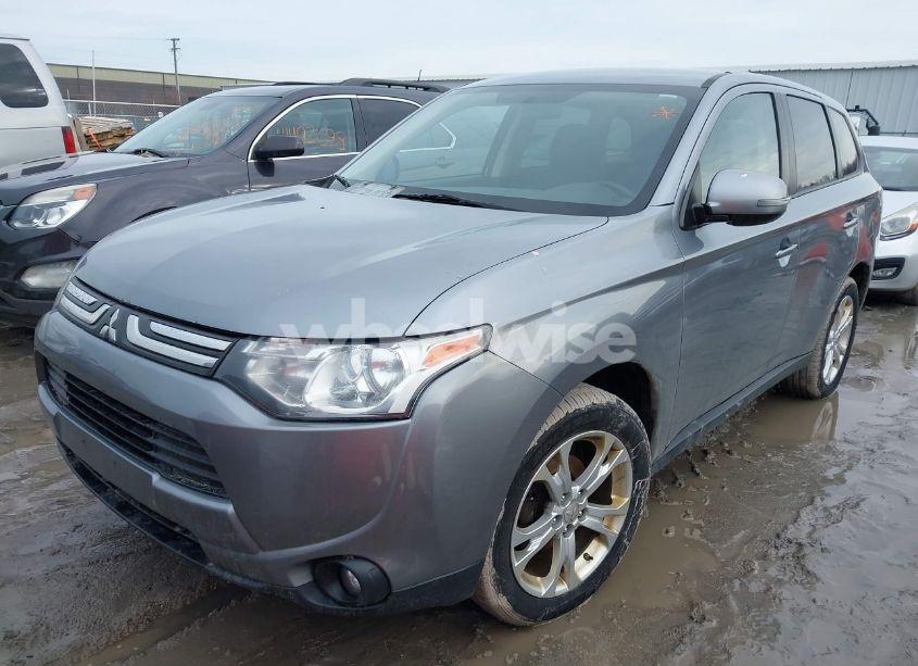 Photo 2 of 2014 Mitsubishi Outlander SE (VIN JA4AZ3A38EZ012124)