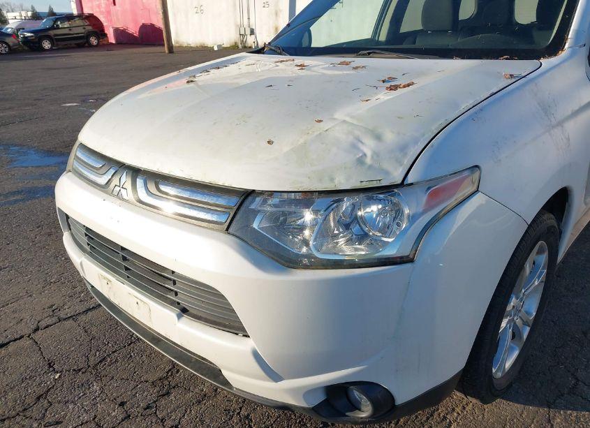 Photo 6 of 2014 Mitsubishi Outlander SE (VIN JA4AZ3A38EZ015427)