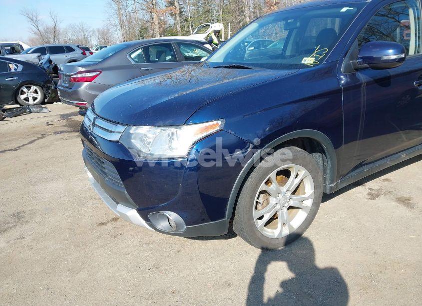 Photo 6 of 2015 Mitsubishi Outlander SE (VIN JA4AZ3A38FZ013081)