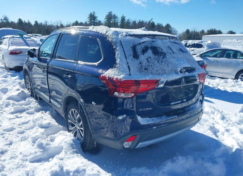 Photo 12 of 2016 Mitsubishi Outlander SEL (VIN JA4AZ3A38GZ012000)