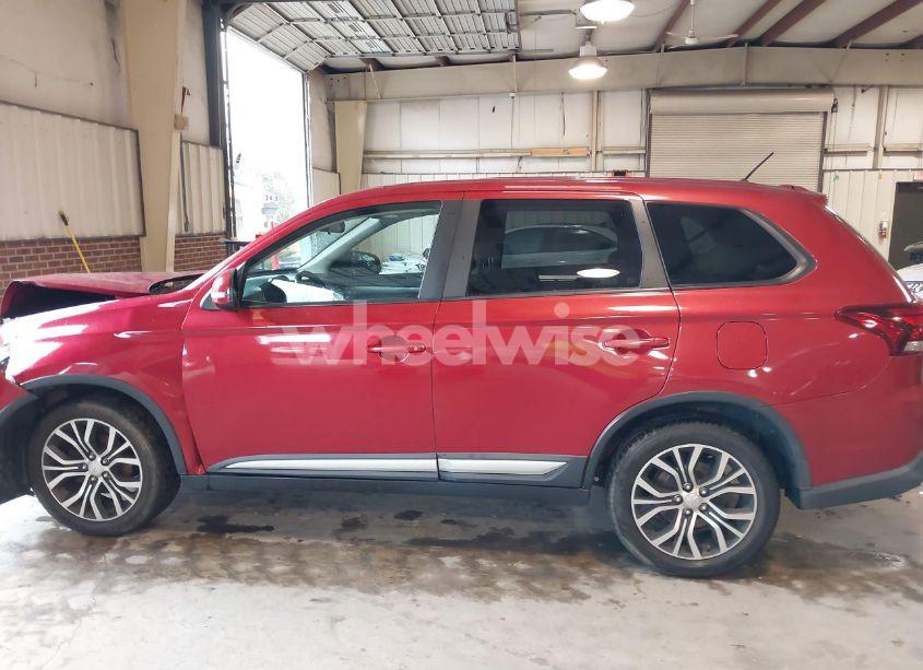Photo 14 of 2016 Mitsubishi Outlander SE (VIN JA4AZ3A38GZ020355)