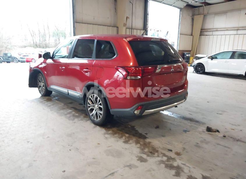 Photo 3 of 2016 Mitsubishi Outlander SE (VIN JA4AZ3A38GZ020355)