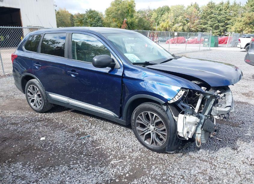 2016 Mitsubishi Outlander ES (VIN JA4AZ3A38GZ030299) main photo