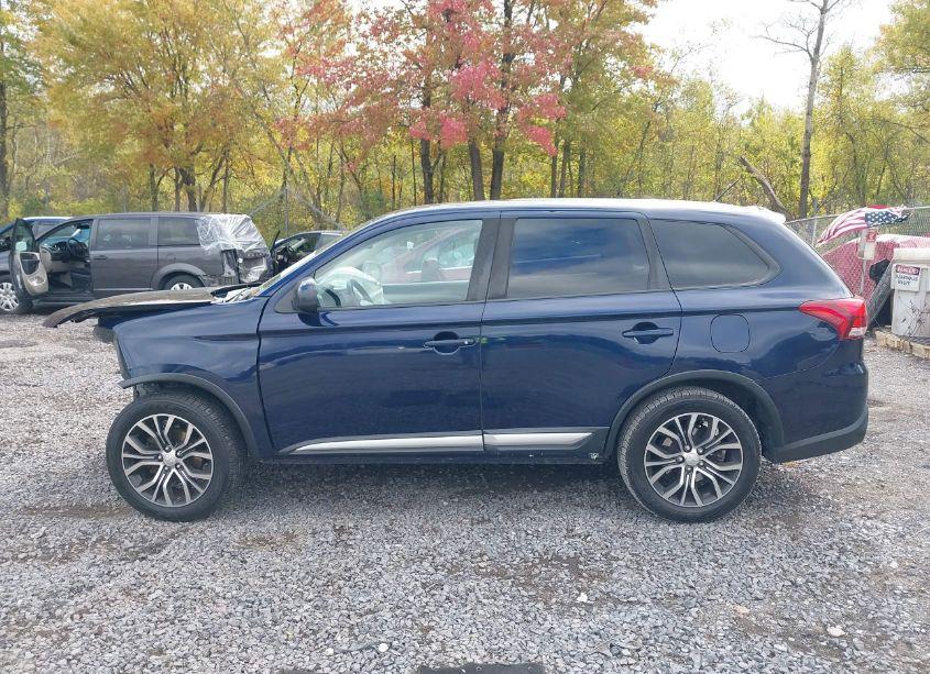 Photo 14 of 2016 Mitsubishi Outlander ES (VIN JA4AZ3A38GZ030299)