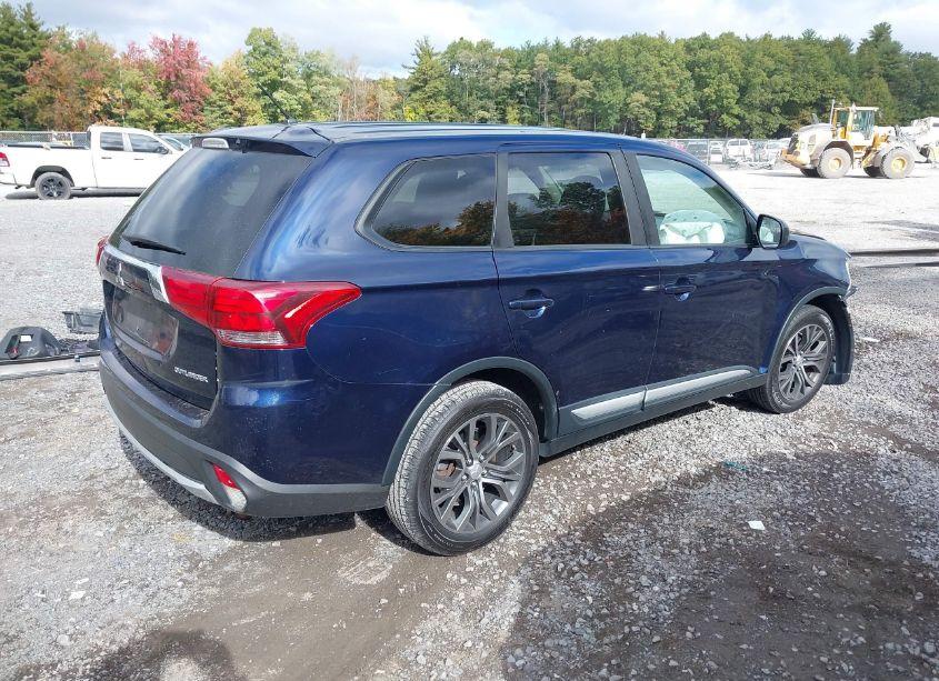 Photo 4 of 2016 Mitsubishi Outlander ES (VIN JA4AZ3A38GZ030299)