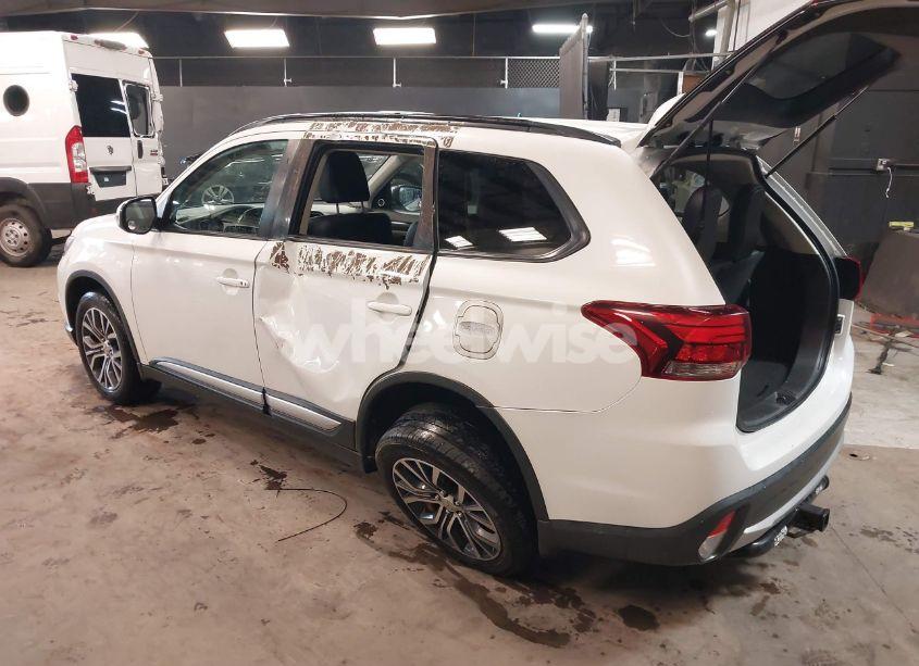 Photo 3 of 2016 Mitsubishi Outlander SEL (VIN JA4AZ3A38GZ036751)