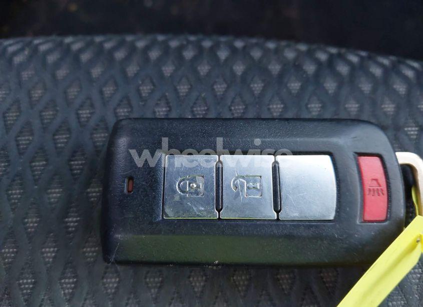 Photo 11 of 2017 Mitsubishi Outlander SE/SEL (VIN JA4AZ3A38HZ017134)