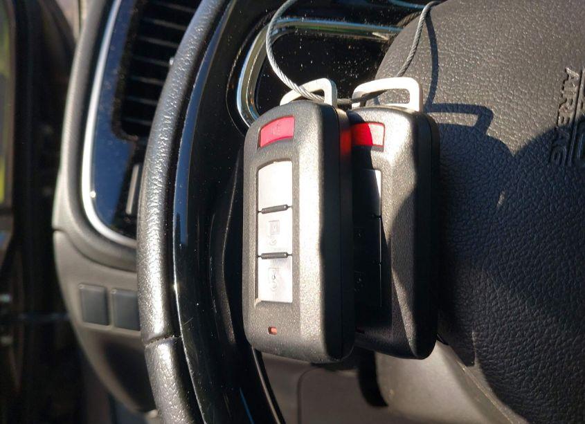 Photo 11 of 2017 Mitsubishi Outlander SE (VIN JA4AZ3A38HZ019482)