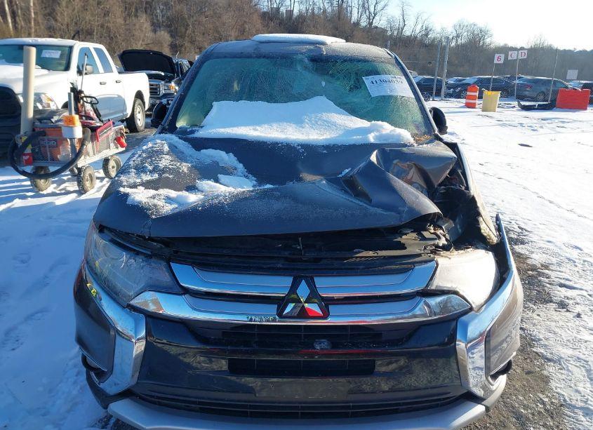 Photo 12 of 2017 Mitsubishi Outlander SE (VIN JA4AZ3A38HZ019482)