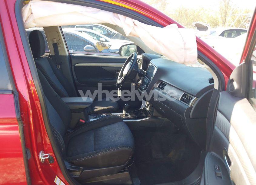 Photo 5 of 2017 Mitsubishi Outlander SE (VIN JA4AZ3A38HZ045290)