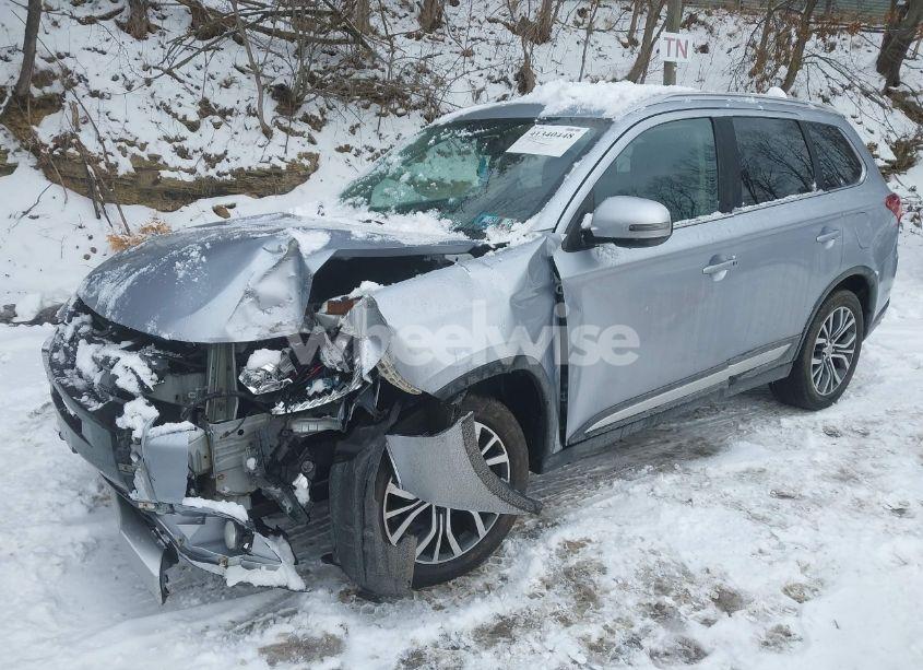 Photo 2 of 2017 Mitsubishi Outlander SEL (VIN JA4AZ3A38HZ050196)