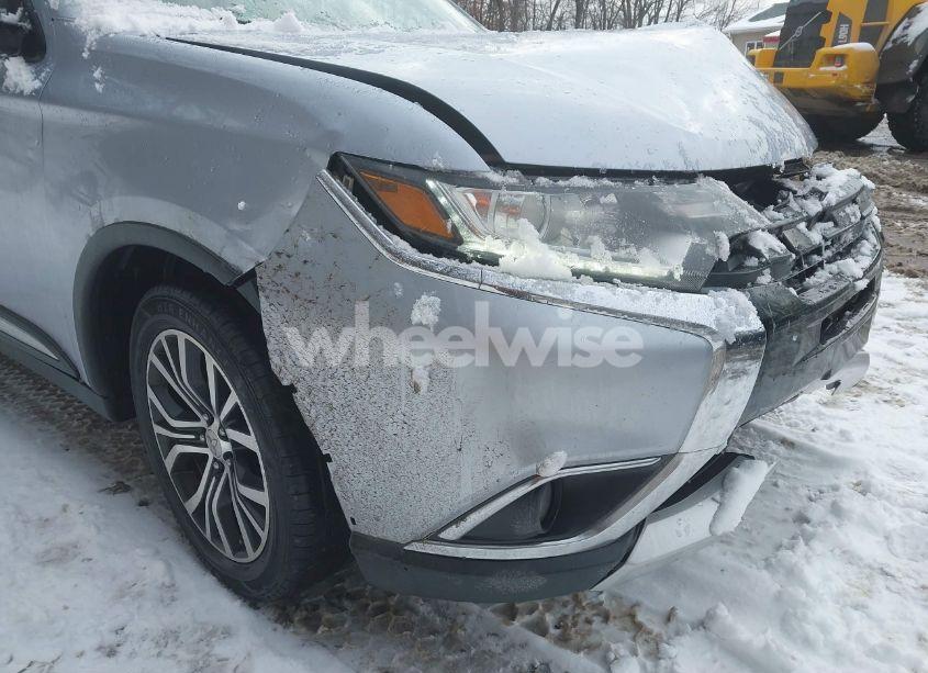 Photo 20 of 2017 Mitsubishi Outlander SEL (VIN JA4AZ3A38HZ050196)