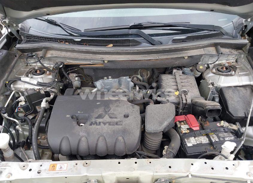 Photo 10 of 2018 Mitsubishi Outlander ES (VIN JA4AZ3A38JZ056151)