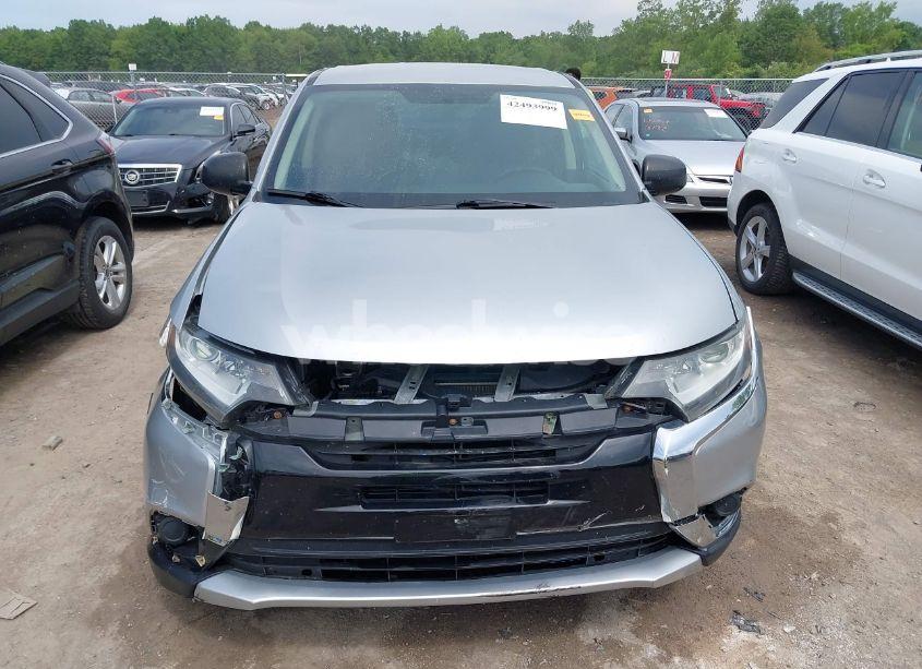 Photo 11 of 2018 Mitsubishi Outlander ES (VIN JA4AZ3A38JZ056151)