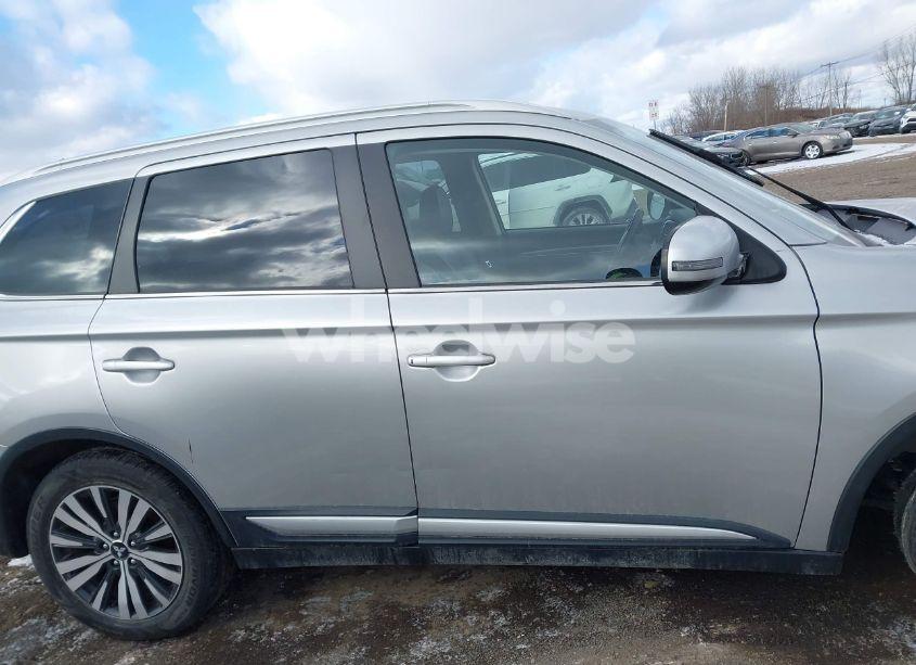 Photo 13 of 2019 Mitsubishi Outlander SEL (VIN JA4AZ3A38KZ039030)