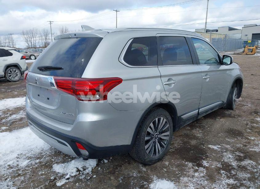 Photo 4 of 2019 Mitsubishi Outlander SEL (VIN JA4AZ3A38KZ039030)