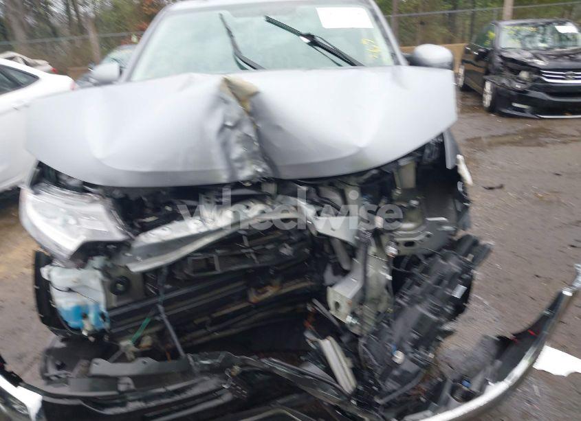 Photo 11 of 2019 Mitsubishi Outlander SE (VIN JA4AZ3A38KZ042008)