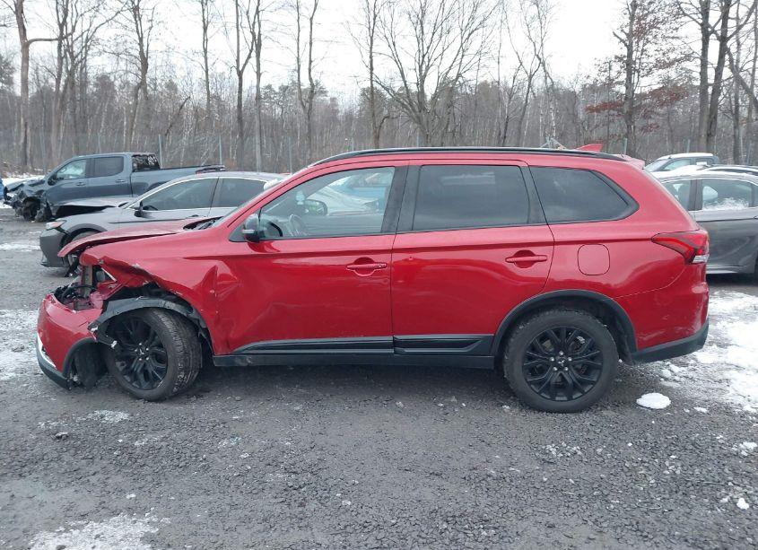 Photo 14 of 2019 Mitsubishi Outlander LE (VIN JA4AZ3A38KZ048830)