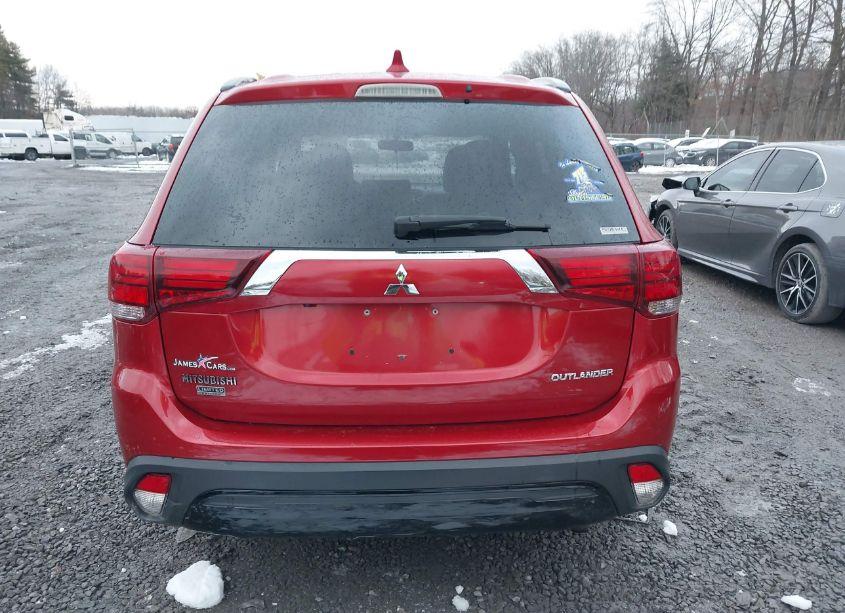 Photo 16 of 2019 Mitsubishi Outlander LE (VIN JA4AZ3A38KZ048830)