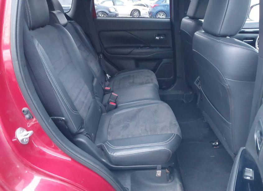 Photo 8 of 2019 Mitsubishi Outlander LE (VIN JA4AZ3A38KZ048830)