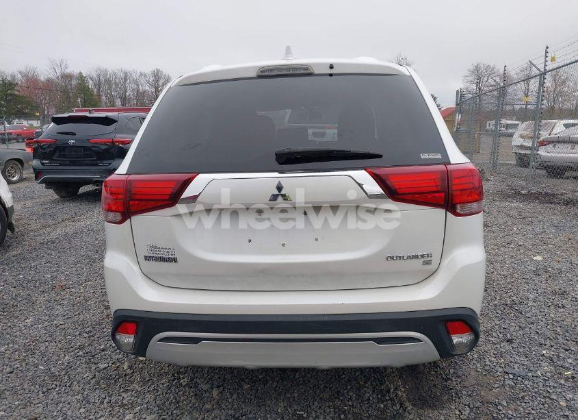 Photo 17 of 2019 Mitsubishi Outlander SE (VIN JA4AZ3A38KZ052036)