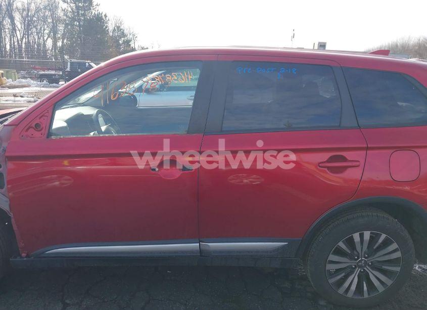Photo 15 of 2020 Mitsubishi Outlander ES 2.4 S-AWC (VIN JA4AZ3A38LZ017160)