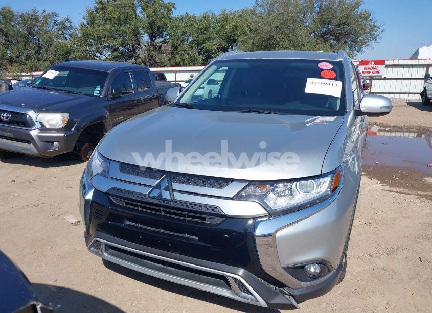 Photo 12 of 2020 Mitsubishi Outlander ES 2.4 S-AWC (VIN JA4AZ3A38LZ024741)