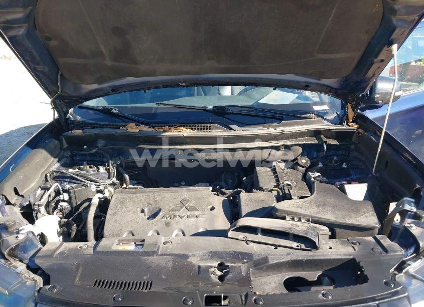 Photo 10 of 2020 Mitsubishi Outlander LE 2.4 S-AWC (VIN JA4AZ3A38LZ043130)