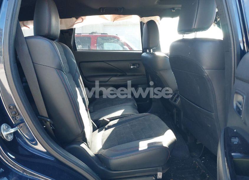 Photo 8 of 2020 Mitsubishi Outlander LE 2.4 S-AWC (VIN JA4AZ3A38LZ043130)