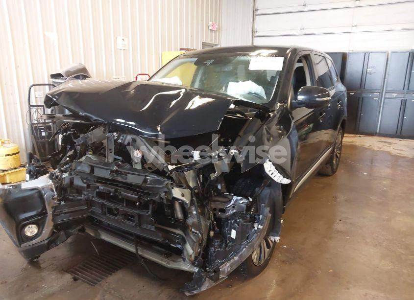 Photo 2 of 2020 Mitsubishi Outlander (VIN JA4AZ3A38LZ044388)