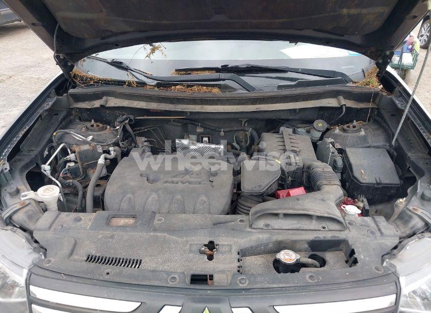 Photo 10 of 2014 Mitsubishi Outlander SE (VIN JA4AZ3A39EZ000175)