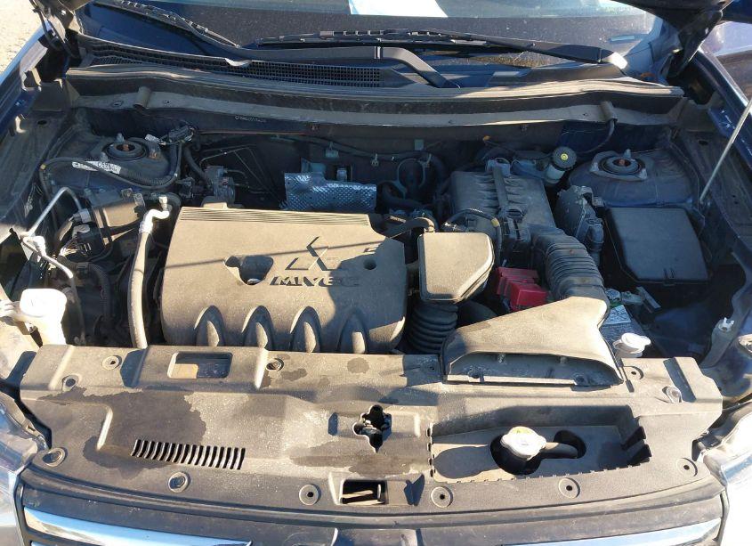 Photo 10 of 2014 Mitsubishi Outlander SE (VIN JA4AZ3A39EZ018420)