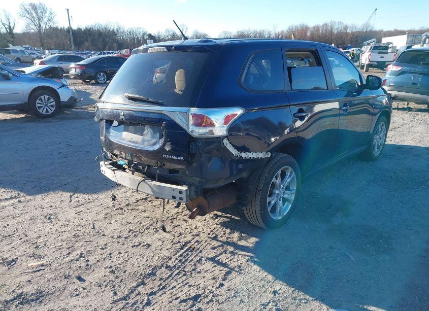 Photo 4 of 2014 Mitsubishi Outlander SE (VIN JA4AZ3A39EZ018420)