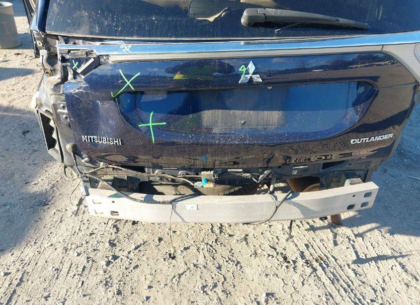 Photo 6 of 2014 Mitsubishi Outlander SE (VIN JA4AZ3A39EZ018420)