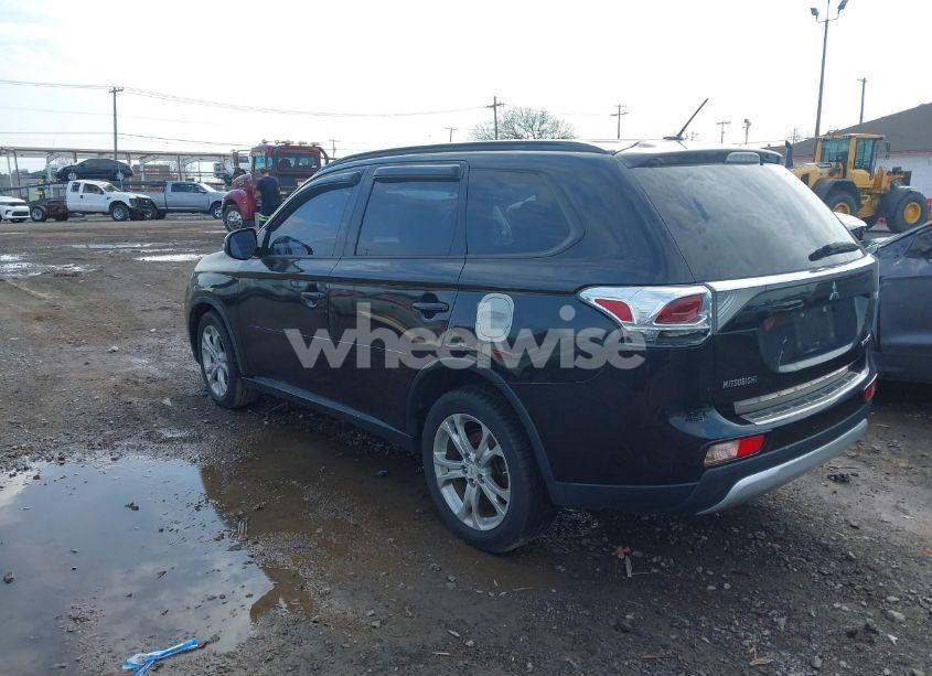 Photo 3 of 2015 Mitsubishi Outlander SE (VIN JA4AZ3A39FZ006754)