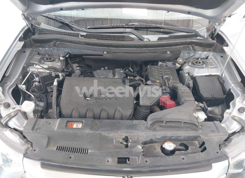 Photo 10 of 2015 Mitsubishi Outlander SE (VIN JA4AZ3A39FZ010819)