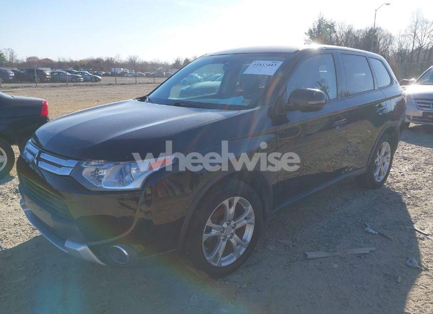Photo 2 of 2015 Mitsubishi Outlander SE (VIN JA4AZ3A39FZ011159)