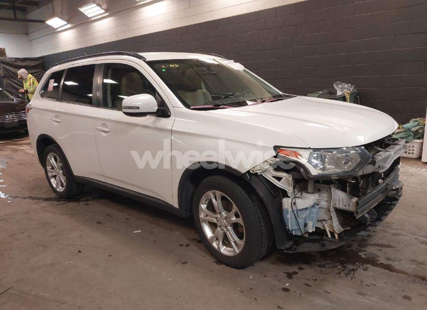 2015 Mitsubishi Outlander SE (VIN JA4AZ3A39FZ012490) main photo