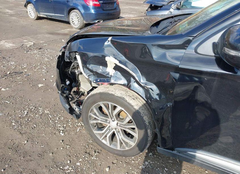 Photo 17 of 2016 Mitsubishi Outlander SEL (VIN JA4AZ3A39GZ036340)