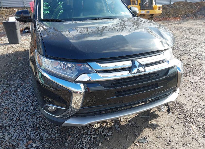 Photo 18 of 2016 Mitsubishi Outlander SEL (VIN JA4AZ3A39GZ036340)