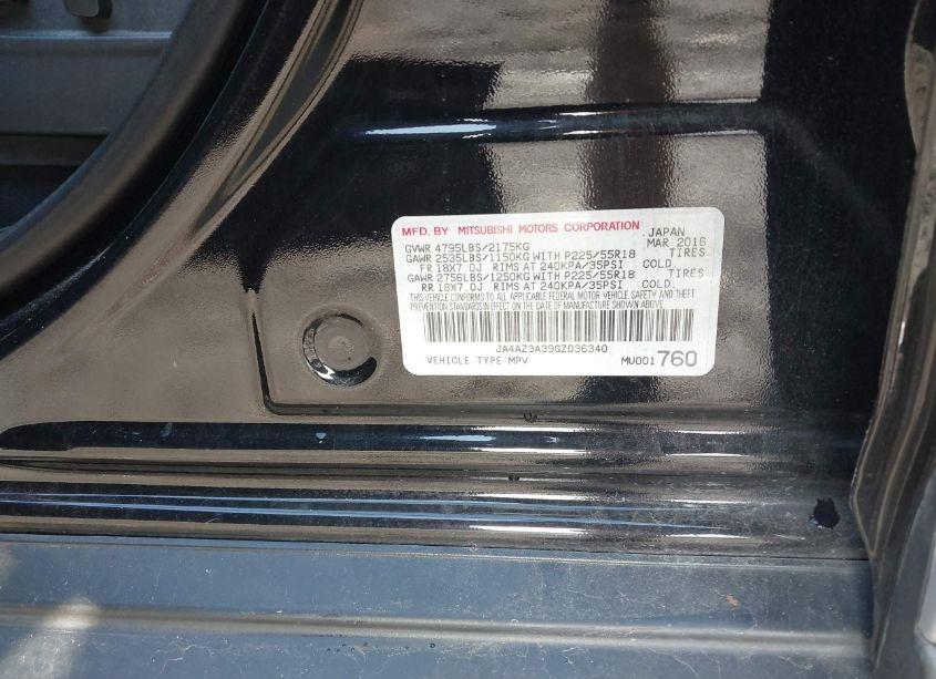 Photo 9 of 2016 Mitsubishi Outlander SEL (VIN JA4AZ3A39GZ036340)