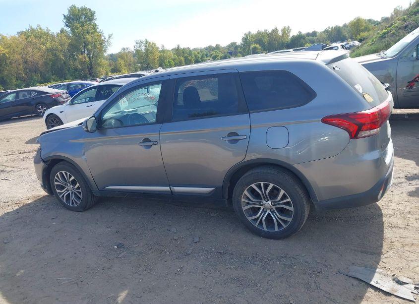 Photo 15 of 2017 Mitsubishi Outlander SE/SEL (VIN JA4AZ3A39HZ030779)