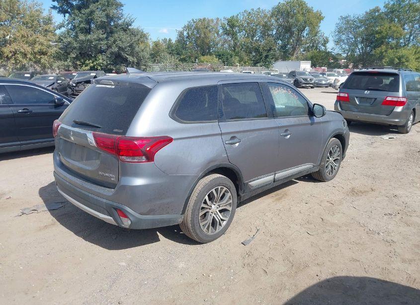 Photo 4 of 2017 Mitsubishi Outlander SE/SEL (VIN JA4AZ3A39HZ030779)