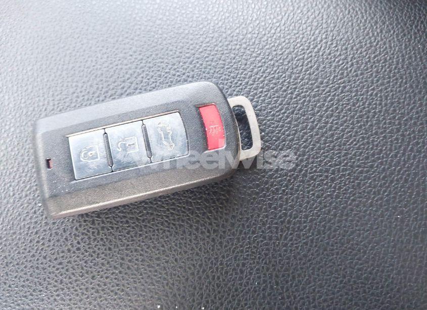 Photo 11 of 2018 Mitsubishi Outlander ES/LE/SE/SEL (VIN JA4AZ3A39JJ006387)