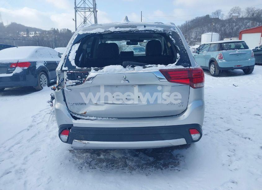Photo 16 of 2018 Mitsubishi Outlander ES/LE/SE/SEL (VIN JA4AZ3A39JJ006387)