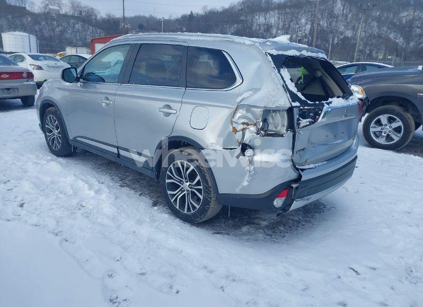Photo 3 of 2018 Mitsubishi Outlander ES/LE/SE/SEL (VIN JA4AZ3A39JJ006387)