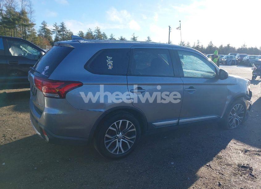 Photo 12 of 2018 Mitsubishi Outlander ES (VIN JA4AZ3A39JZ059222)