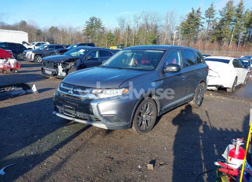 Photo 2 of 2018 Mitsubishi Outlander ES (VIN JA4AZ3A39JZ059222)