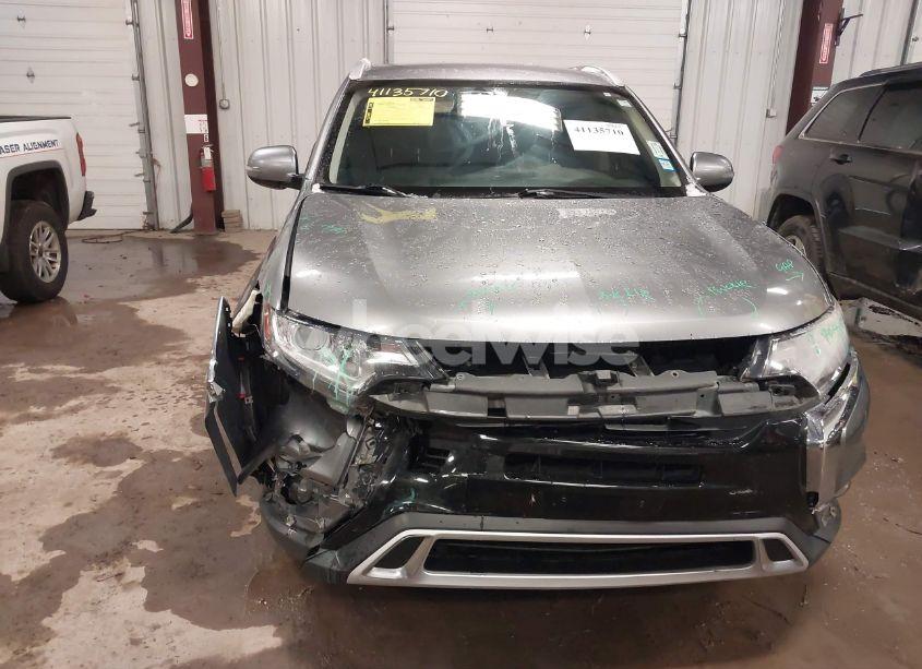 Photo 12 of 2019 Mitsubishi Outlander ES/LE/SE/SEL (VIN JA4AZ3A39KZ040459)