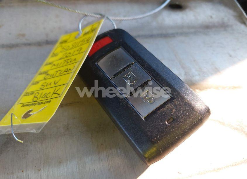 Photo 11 of 2019 Mitsubishi Outlander SE (VIN JA4AZ3A39KZ051123)